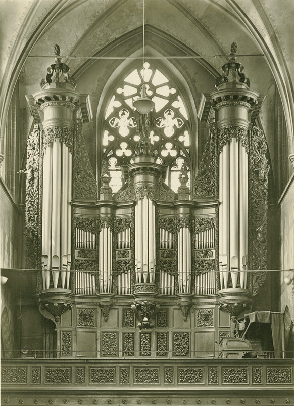 Bonn, Minoritenkirche, ehemalige Orgel, um 1920 - anonyme Fotografie